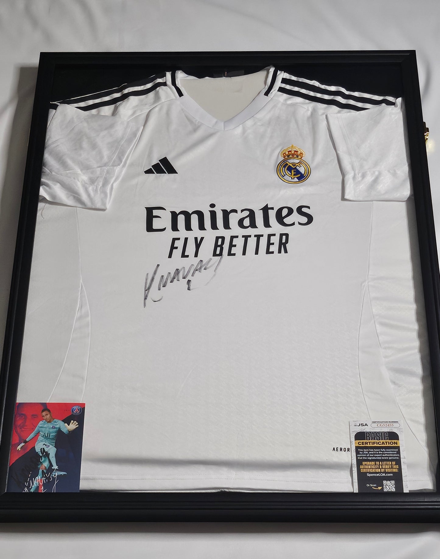 Keylor Navas Signed Real Madrid Jersey (JSA)