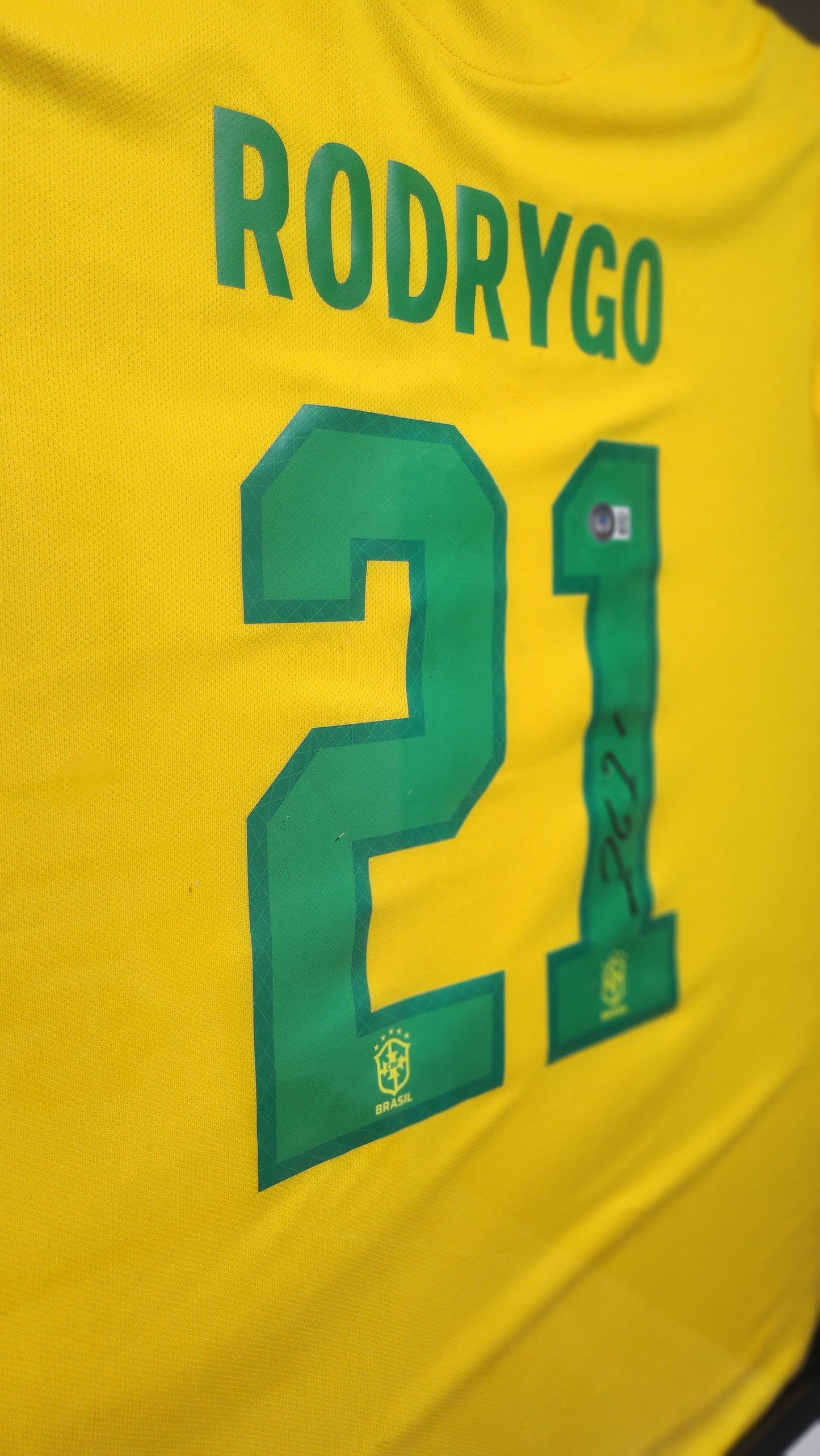 rodrygo signed jersey - 1