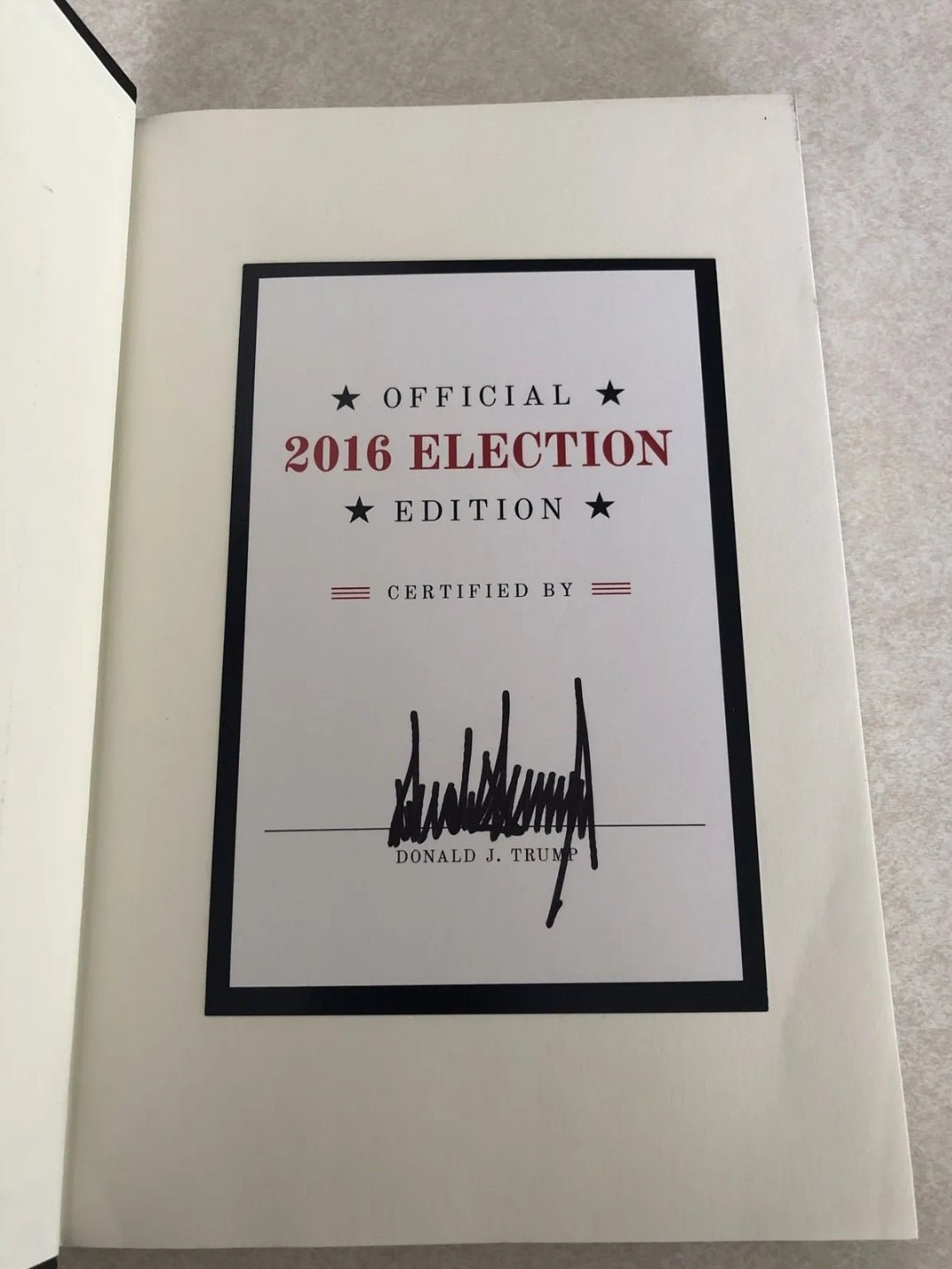 The Art of the Deal - Donald Trump Autographed Book 2016 election Edition | Bollëku