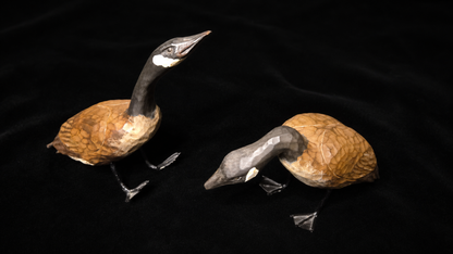 Beautiful Vintage Pair Leo Osborne Hand Carved Canada Goose Decoys Folk Art