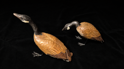 Beautiful Vintage Pair Leo Osborne Hand Carved Canada Goose Decoys Folk Art