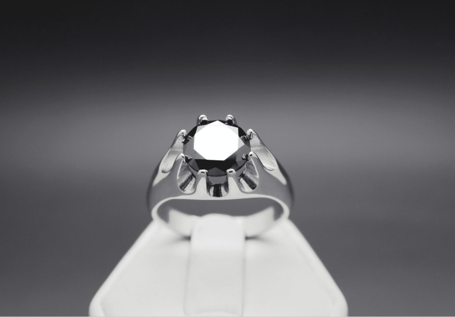 3.65cts 9.92mm Men's Real Black Diamond Ring