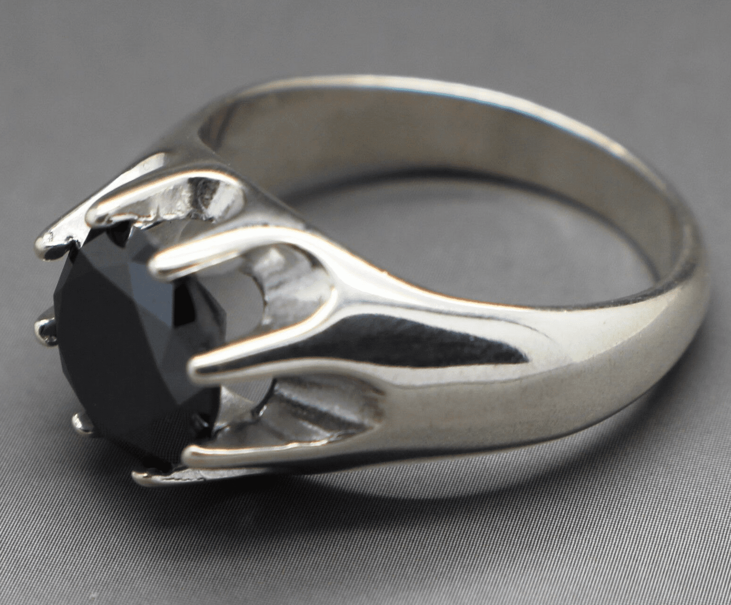 3.65cts 9.92mm Men's Real Black Diamond Ring | Bollëku